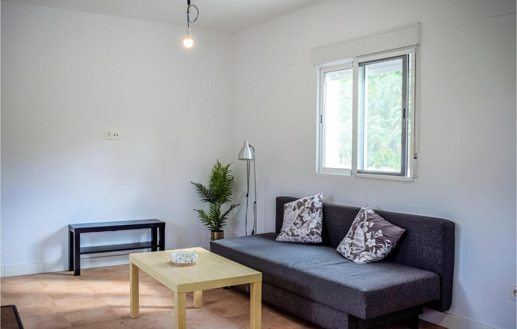 Vakantiehuis Pet Friendly In With Kitchenette Xàtiva